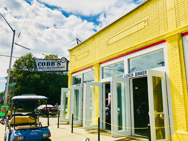 Cobb's Corner Bar