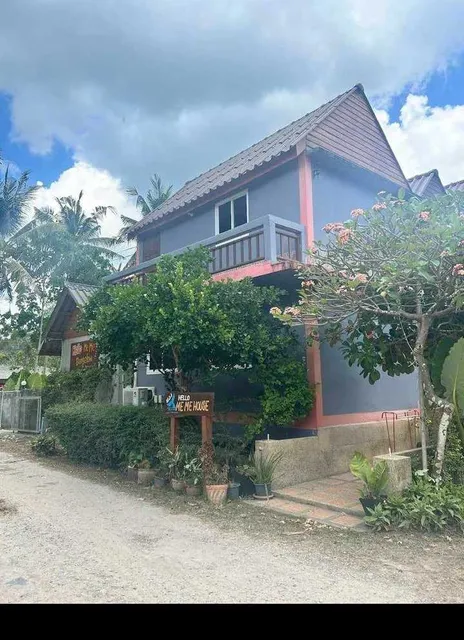 Hello Me Me Bungalow