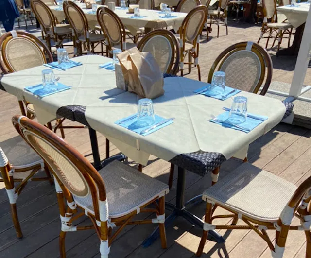 Flora Beach Restaurant