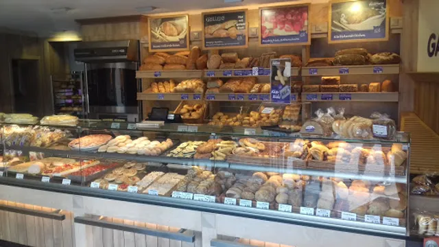 Bäcker Ganseforth KG