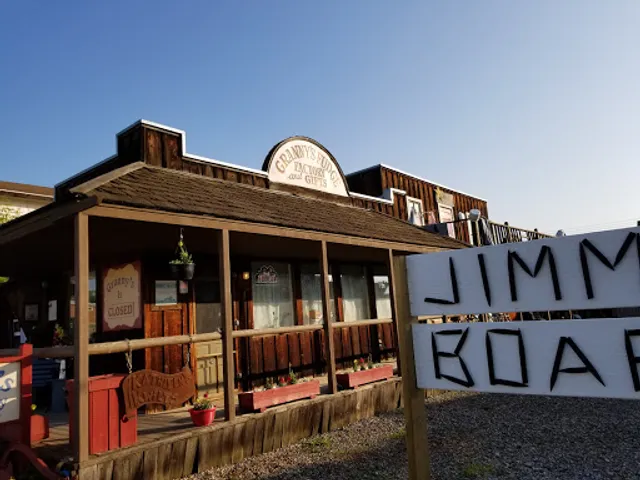 Boardwalk Bistro & Bakery