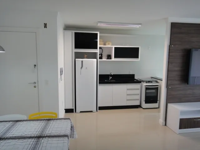 Ed. Mediterrâneo Home Club