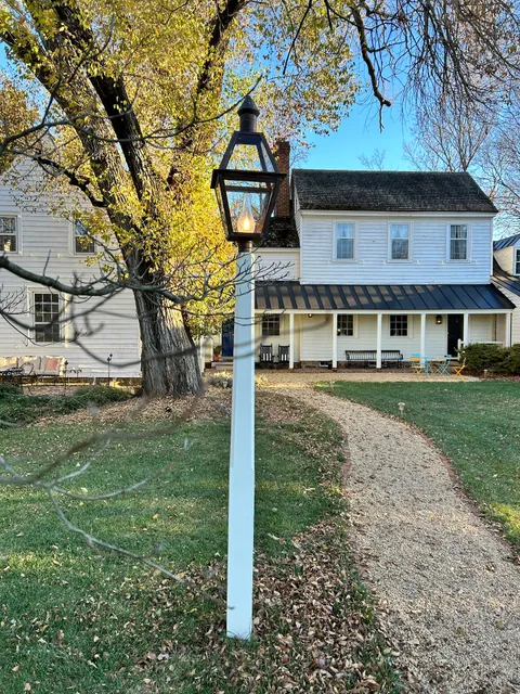 Silver Thatch Inn dba Hollymead House