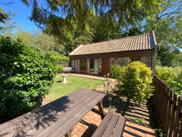 Sunflower Holiday Cottage