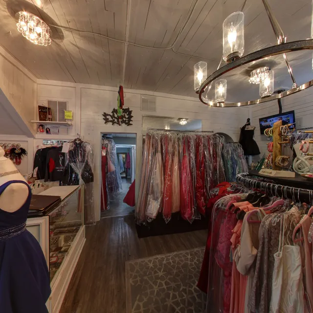 Queen Custom Couture Boutique