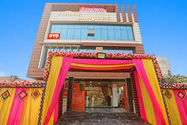 SIDDHI BANQUET & HALL