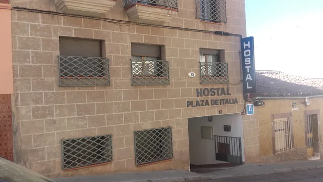 Hostal Plaza de Italia