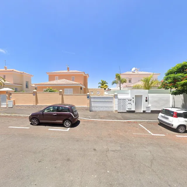 La Casita Coliving by XmileTenerife | Activities & Community