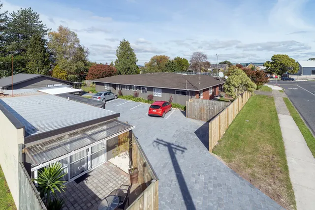 Red Rock Thermal Motel