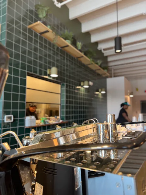 Crieve Hall Bagel Co. - Inglewood