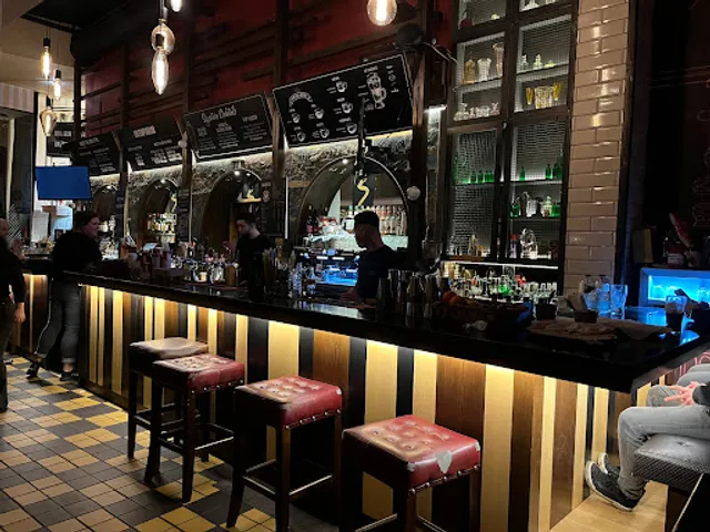 Scott's Bar & Kitchen