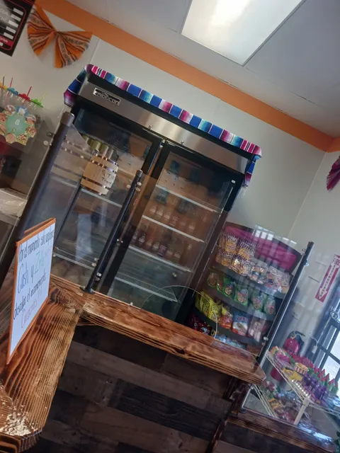 Paleteria y Neveria La Vecindad