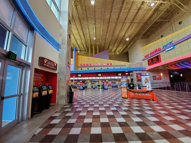 Regal Kendall Village