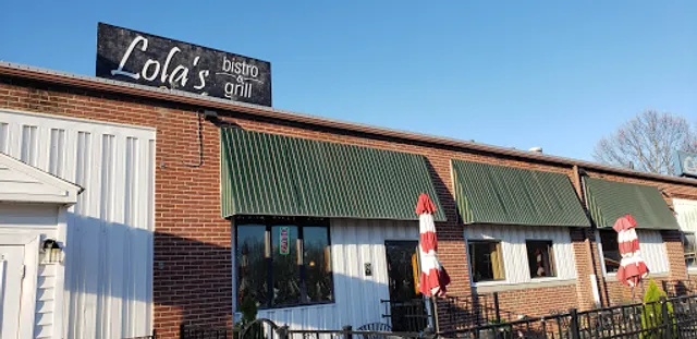 Lola's Bistro & Grill