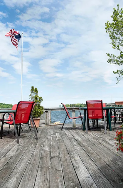 Skipper's Landing Restaurant