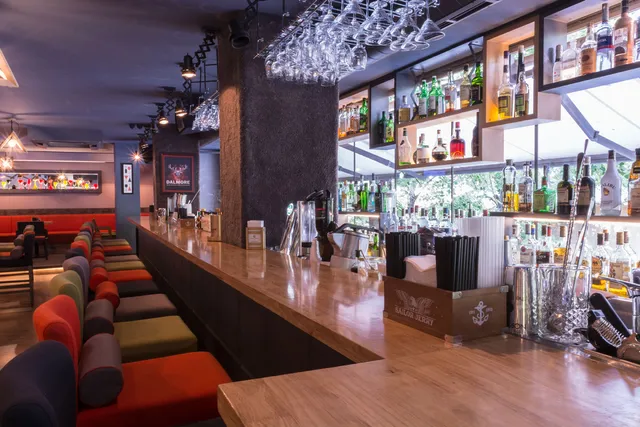 The Martini Food & Cocktails