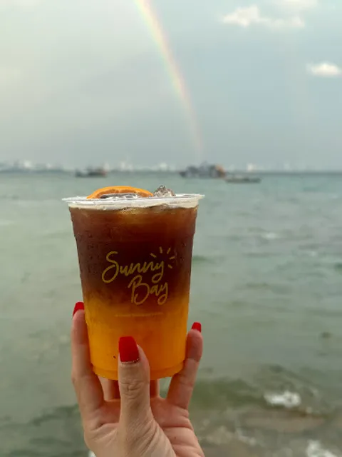 Sunny Bay at Sunset restaurant-kohlarn