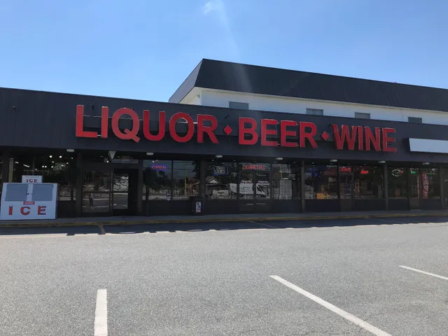 Village Market Beer Wine & Liquors