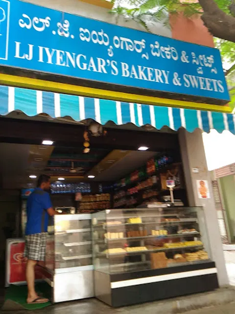 Shree L J Iyenger Bakery & Sweets