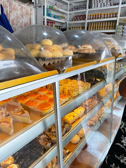 Midtown El Nido Bakery