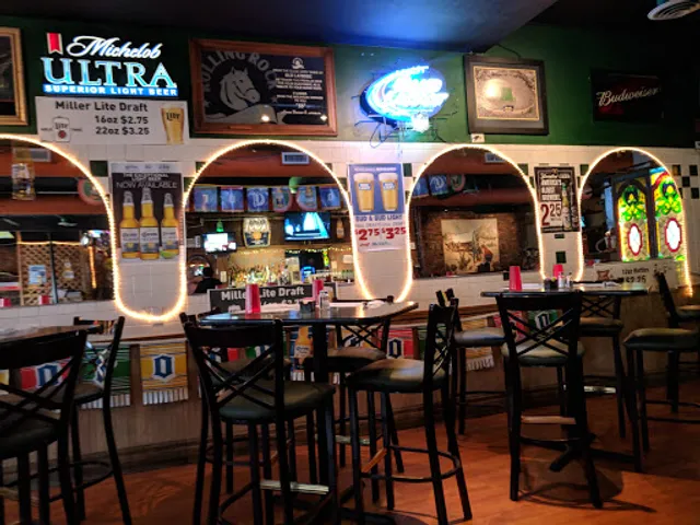 Magdalenas Bar & Grille