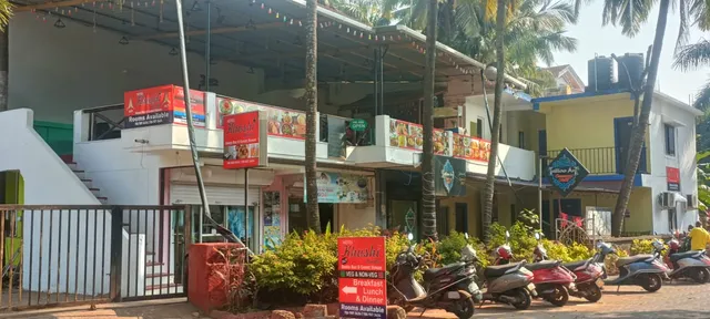 Hotel Khushi Waves Resto Bar & Guest House