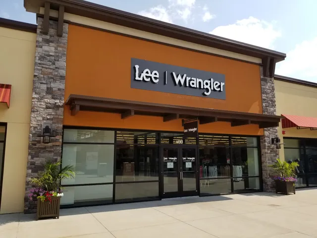 Lee | Wrangler