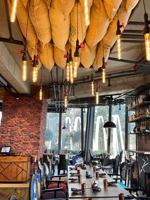 SENSUM Dine Port Baku Tower II