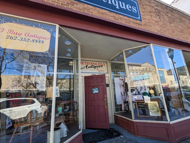 Metropolitan Antiques & Gifts