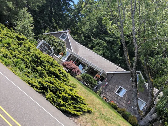 Blue Heron Inn Bed & Breakfast