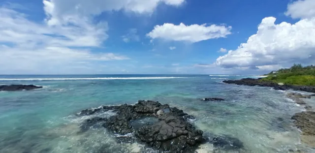 poste de flacq public beach
