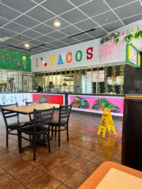 Famosos Tacos & Tequila