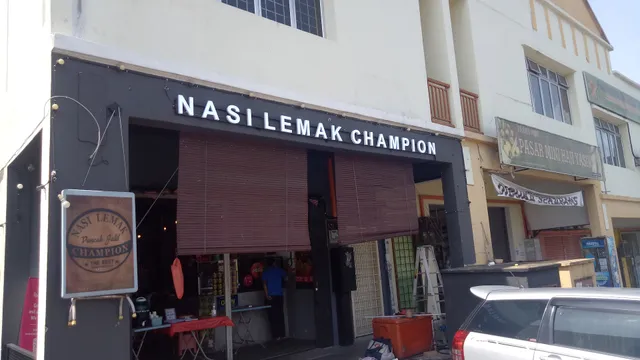 Restoran Nasi Lemak Champion | Puncak Jalil