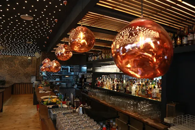 Mustang Restaurant, Cafe & Cocktailbar | Italienische Spezialitäten & Steakhaus