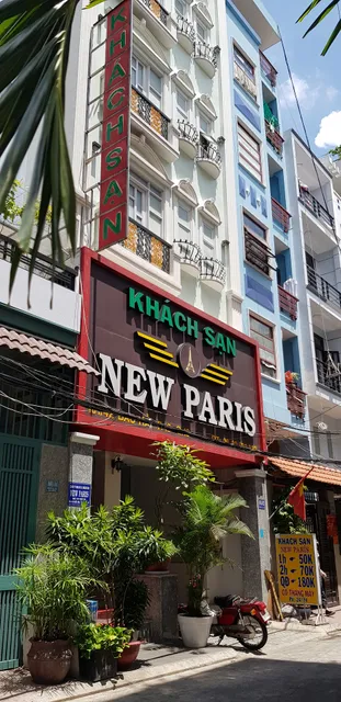 Khách sạn New Paris