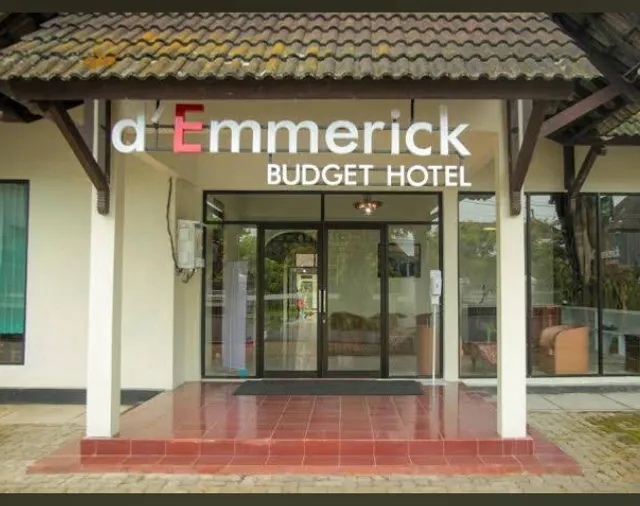 D'Emmerick Budget Hotel