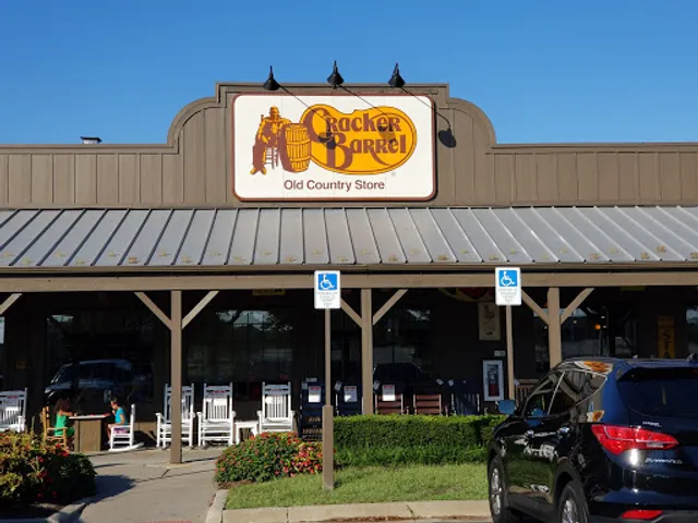 Cracker Barrel Old Country Store