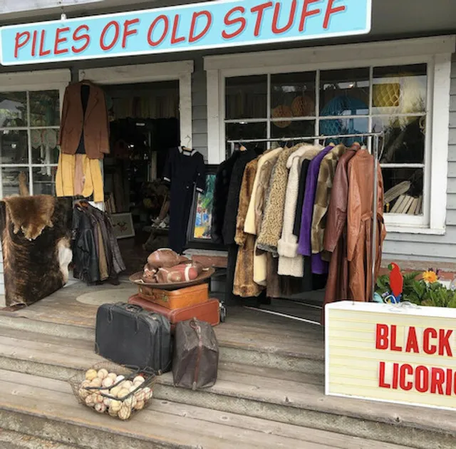 Fun Junk & Licorice Boutique