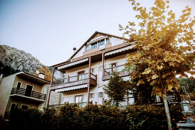 Ξενώνας Θεοδώρου