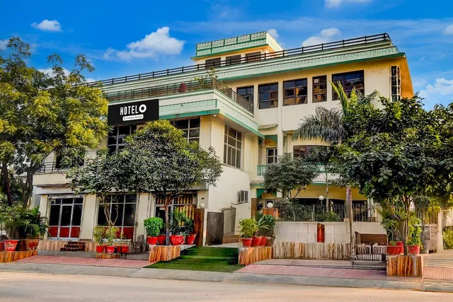 Super Hotel O Khatipura Jaipur Formerly Milan Garden and Restaurant