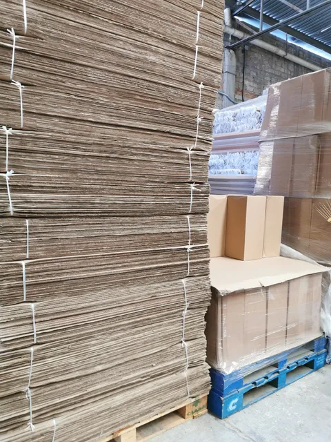 DISTRIBUIDORA DE EMPAQUE MAJAMLUX SA DE CV