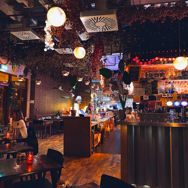 Small Plates (Ugly Mates)