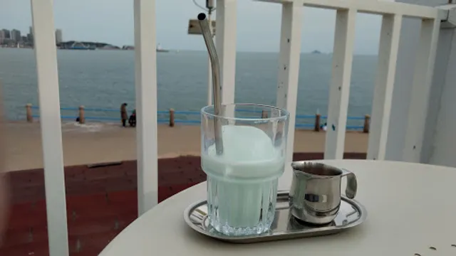 Yilangyuan Coffee Shop