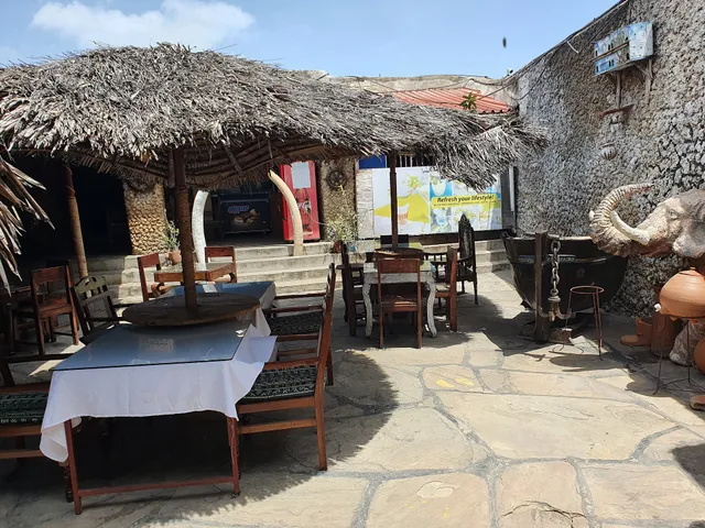 Island Dishes - Fort Jesus