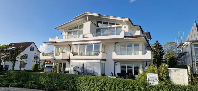 Villa Schwan (F 654)