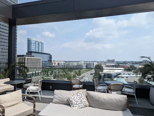 ELEVATE at Hotel Indy