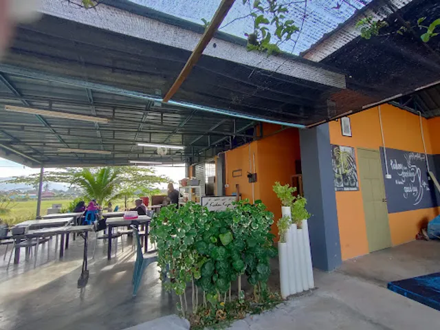 kedai kopi Din Dalcha