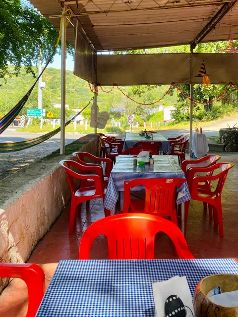 Pancita Sábados Y Domingos "Los Molcajetes "