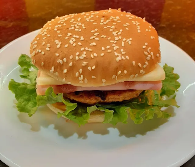 Bus Burguer É Aki LAnches