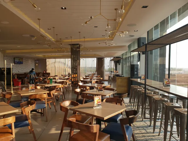 News Cafe Mall @ 55 Monovani